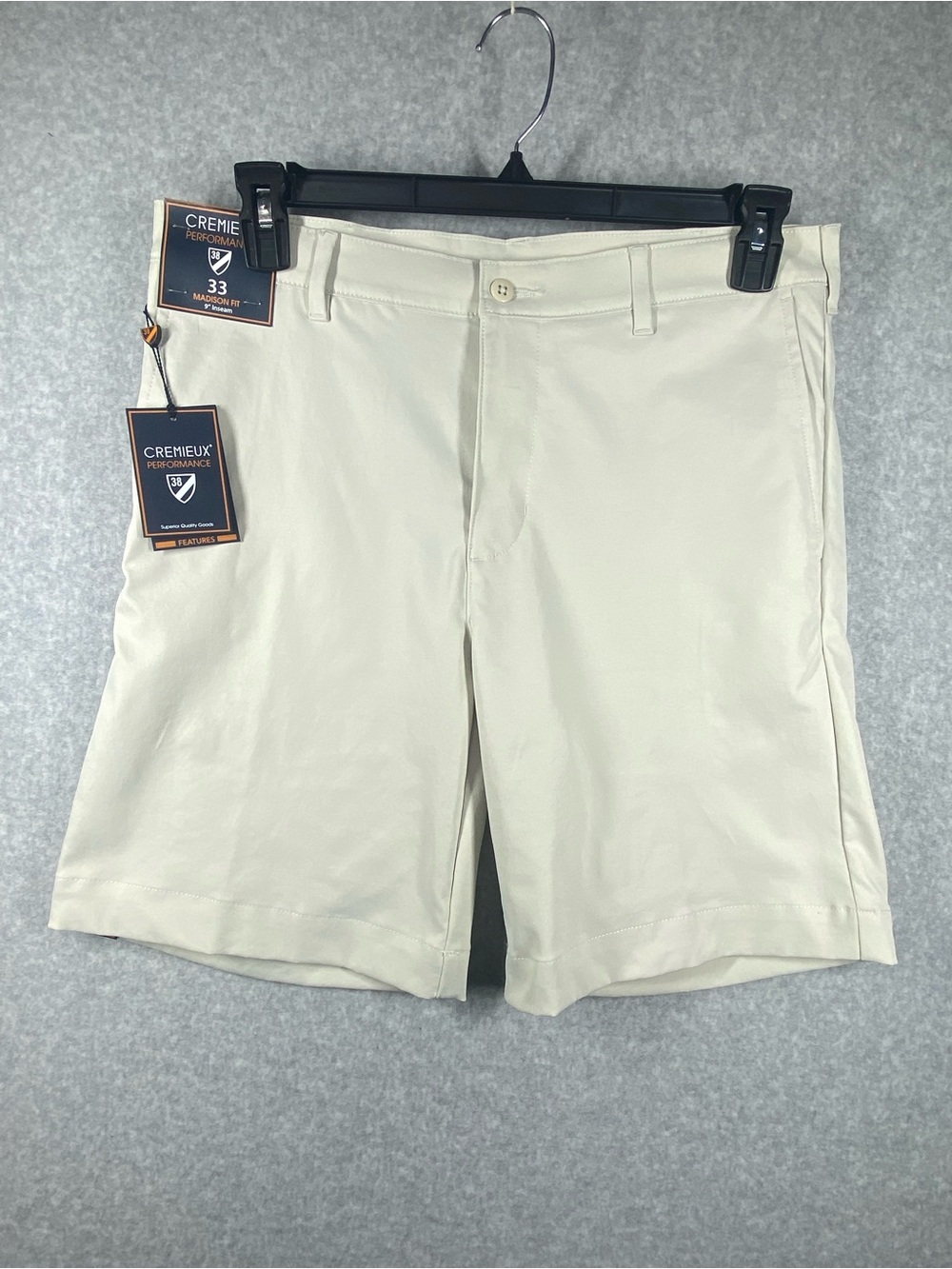 Cremieux Performance Golf short Men’s Size 33x9” khaki UPF protection casual NWT